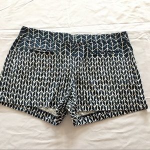 Gap Sz 6 Navy Blue White Arrow Print Shorts